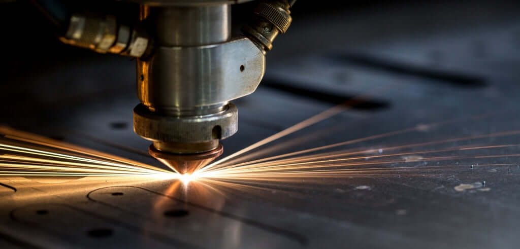 Bagues en cuivre gravée au laser